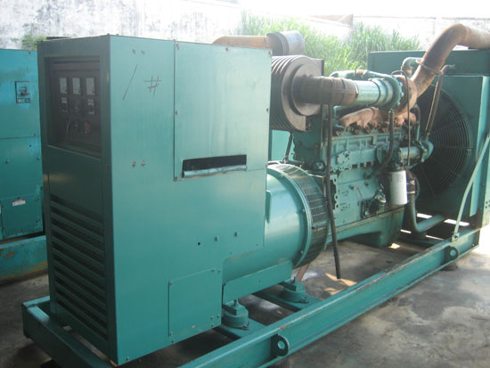 册亨租赁发电机- 发电机碳刷磨损的原因是什么