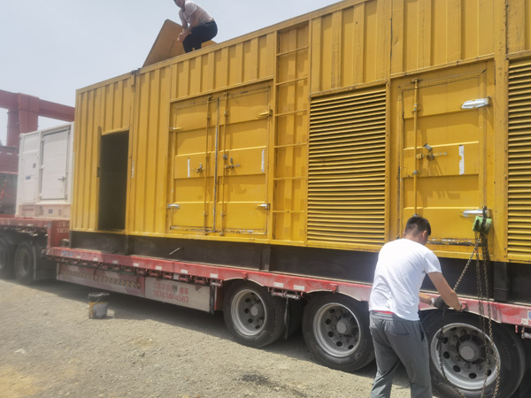 册亨除了负载情况和发动机维护，还有哪些因素会影响 200kw 柴油发电机的油耗？